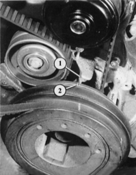 Слева: рисунок показывает, как нужно устанавливать у 6-цилиндрового двигателя