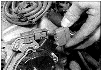 5. Отсоедините разъем.