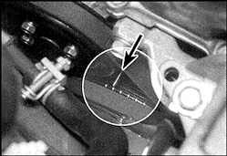 На венце шкива имеются установочные риски, нанесенные с интервалом в 5°. Первая