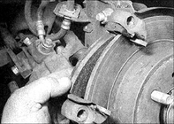 10. Снимите колодки.