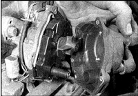 3. Снимите крышку.