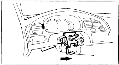10. Отверните болты и гайки крепления, затем снимите рулевую колонку и вал рулевого