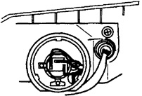3. Отсоедините электрический разъем проводки.