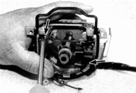 4. Отверните установочные винты индукционного датчика.